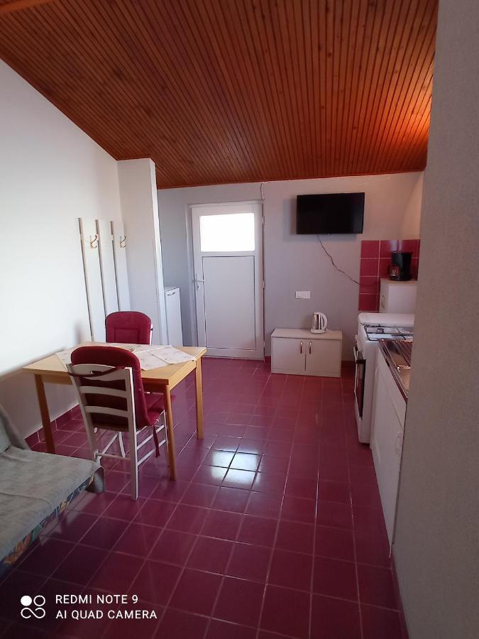 Studio Apartman Premantura Exterior foto