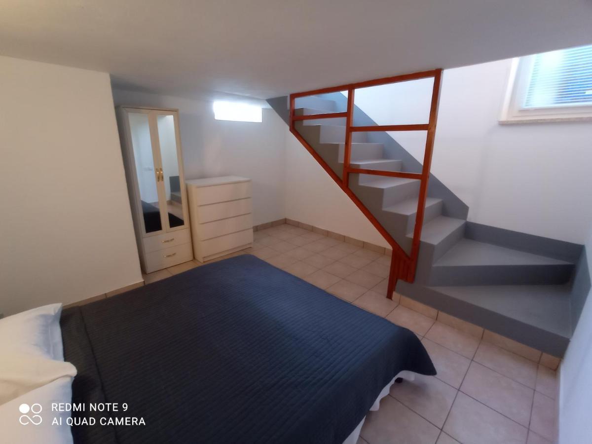 Studio Apartman Premantura Exterior foto